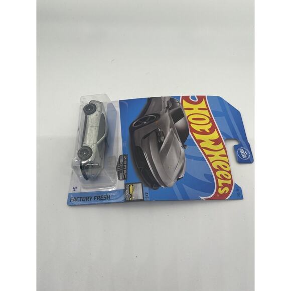 Hot Wheels Zamac 2023 Porsche Taycan Turbo S Silver Car 1/64 Kids Toy NEW - Picture 3 of 6